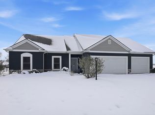 16308 Hawk Ridge Ct, Harlan, IN 46743