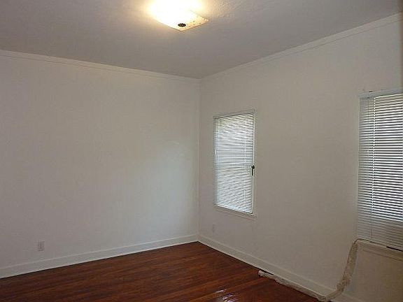 2nd image of 630 S Cochran Ave APT 4