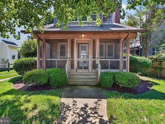 3rd image of 222 Stockley St
