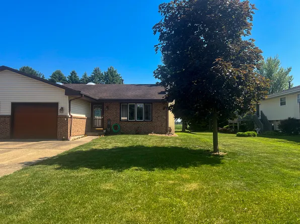 423 Palmor Dr, Ottawa, IL 61350