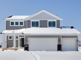 20049 Hamlet Ln, Lakeville, MN 55044