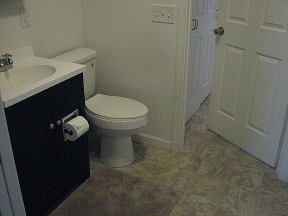 5th image of 2624 Skyway Ln