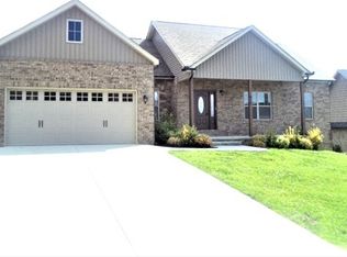 617 Peachtree Dr, Maryville, TN 37801