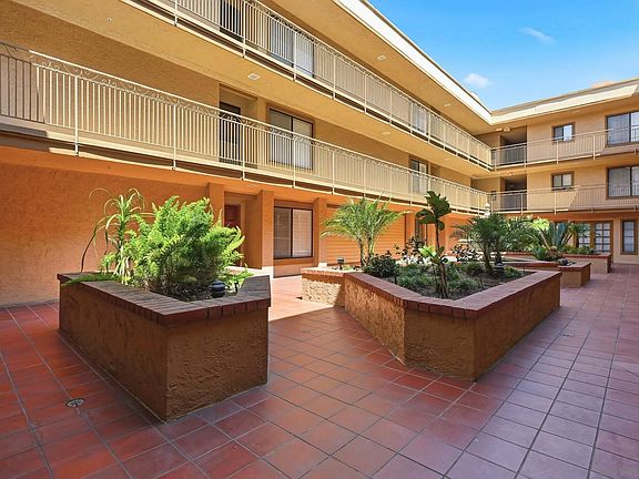 5th image of 5649 Lake Park Way Unit 301