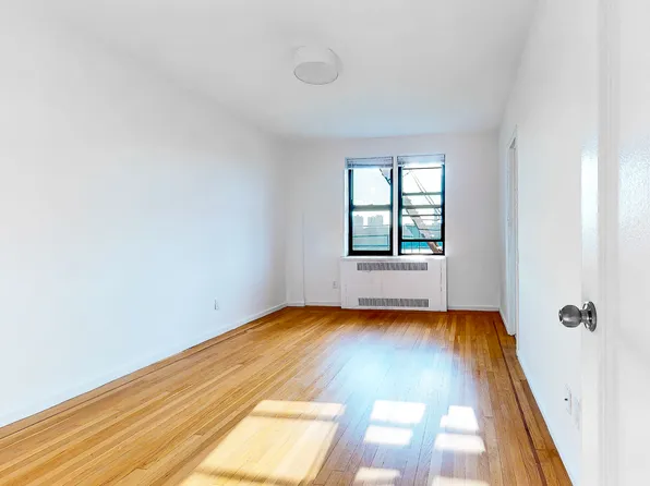 200 Haven Avenue image 6 of 11