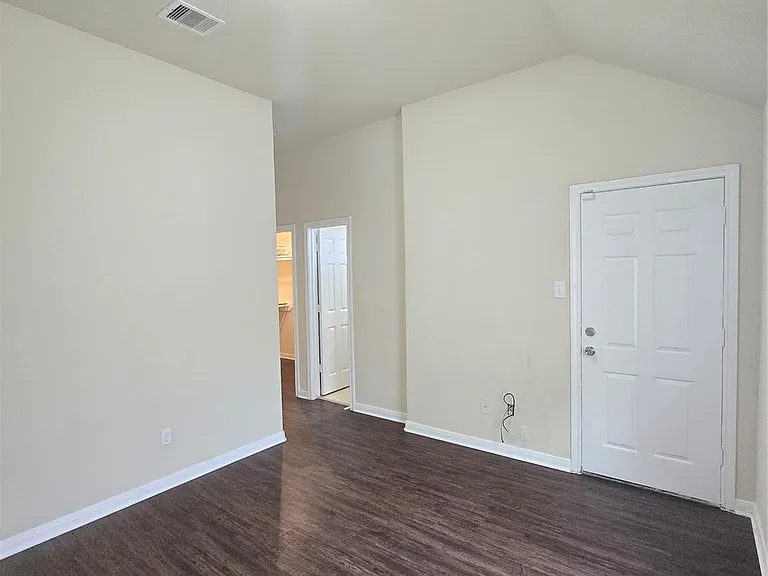 2112 Davis St — Photo 15