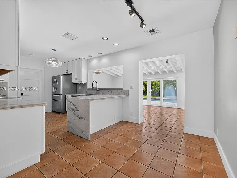 12935 SW 81st Ave — Photo 12