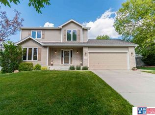 7550 S 38th St, Lincoln, NE 68516