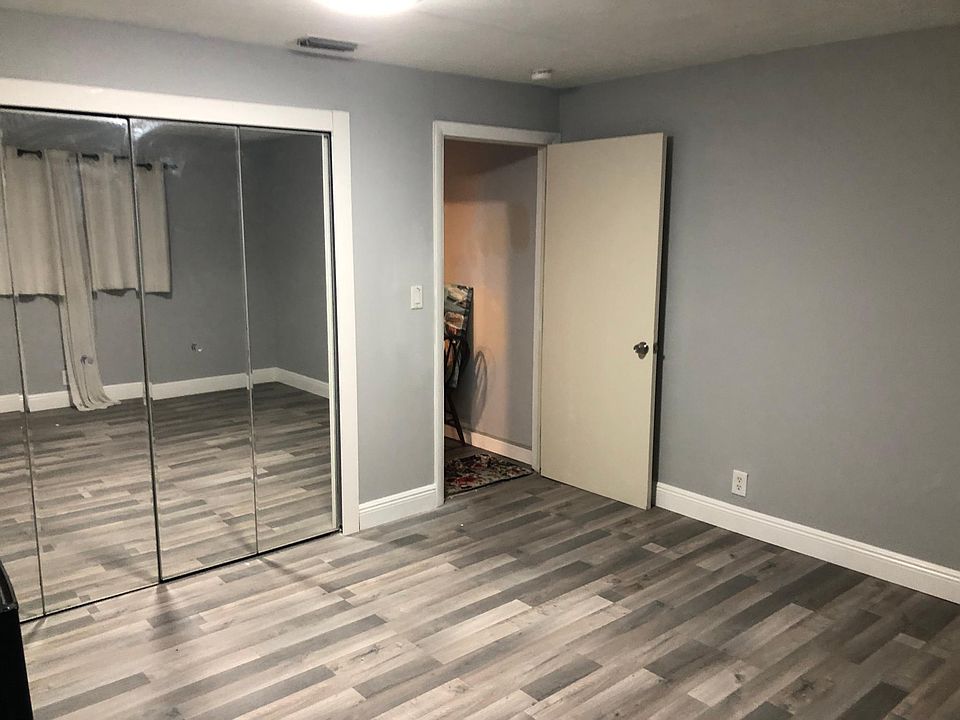 1st image of 105 SW 7th St #1