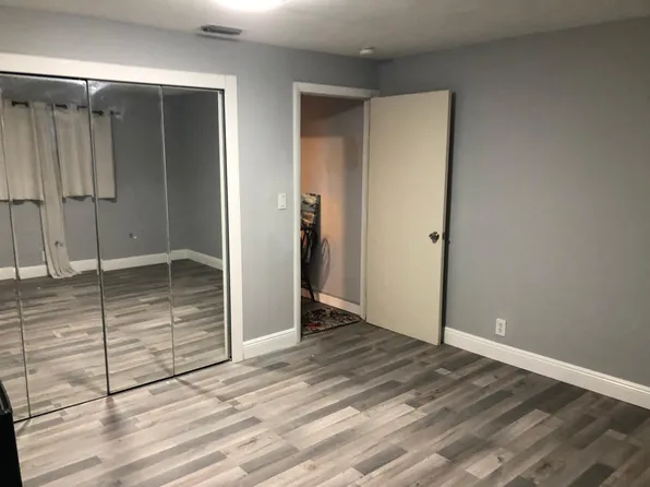 105 SW 7th St #1, Hallandale, FL 33009