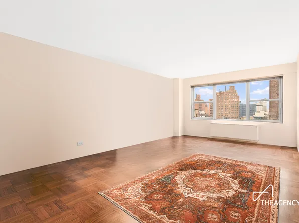 175 West 13th Street 10F image 2 of 9