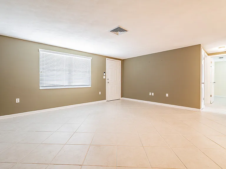 7715 Sue Ellen Dr — Photo 7