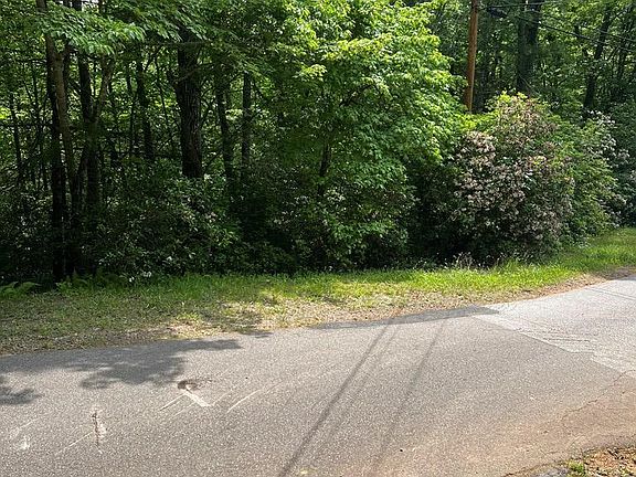 2nd image of 36/37 Woodland Hills Dr