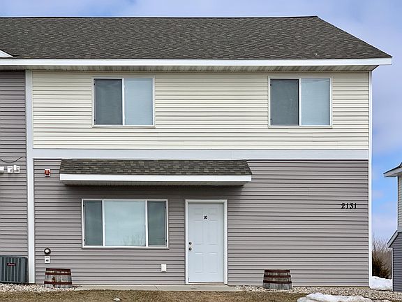 2nd image of 2131 Bunker Ln APT 10