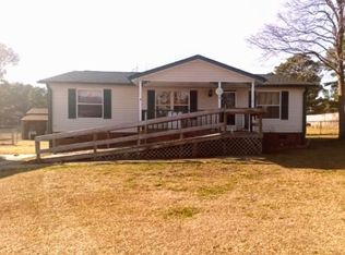 1408 Darby Dr, Raeford, NC 28376