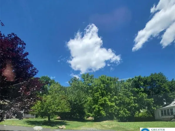 1350 E Susquehanna St, Allentown, PA 18103