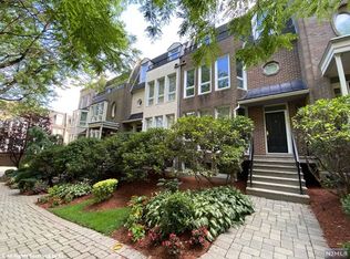 113 Victoria Pl W #113, Fort Lee, NJ 07024