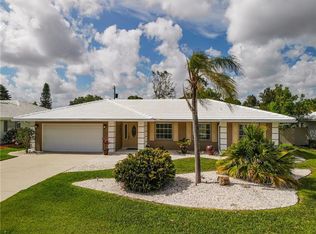 3372 Sheffield Cir, Sarasota, FL 34239