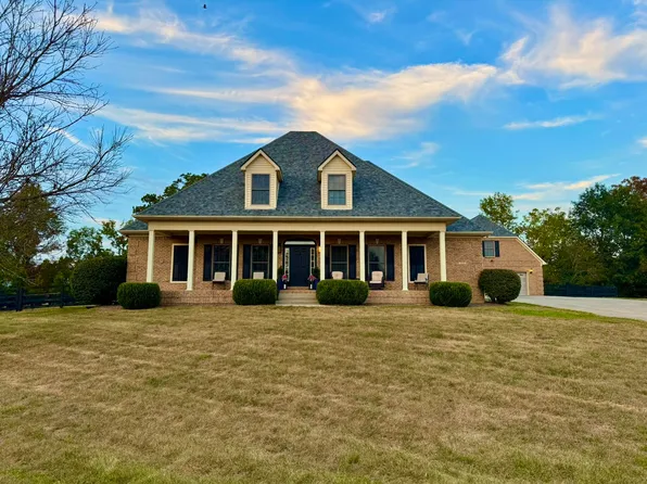 113 Whispering Brook Dr, Nicholasville, KY 40356