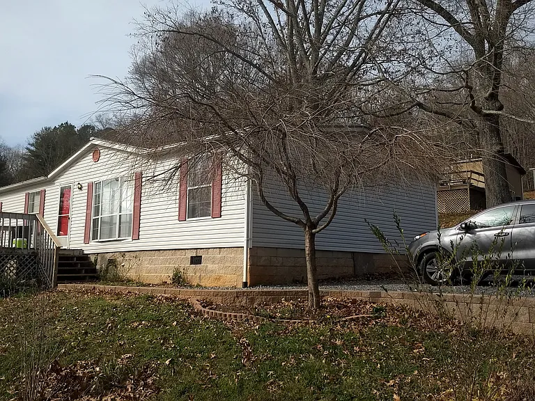 36 Lake Eden Cir — Photo 2
