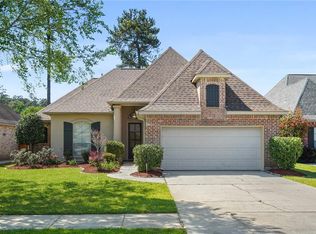 2340 Cours Carson St, Mandeville, LA 70448