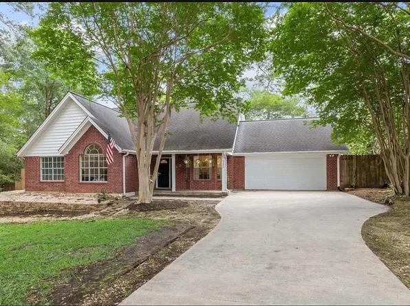 2420 Canter Ln, Conroe, TX 77384