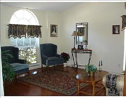 2nd image of 1135 Hardwood Dr