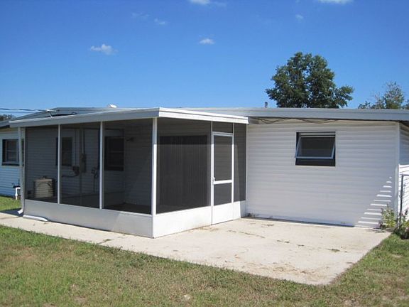 3rd image of 909 Cherokee Cir