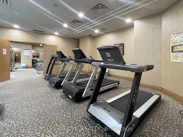5500 Yonge St #2410 — Photo 31