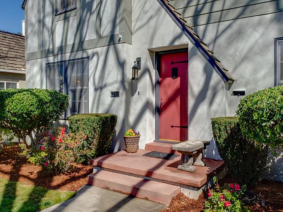 3rd image of 1377 Vallejo Way