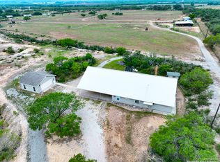 405 County Road 6642, Devine, TX 78016