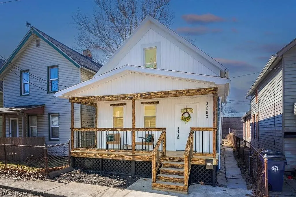 3 bed, 2.5 bath, $2,250 — Photo 1