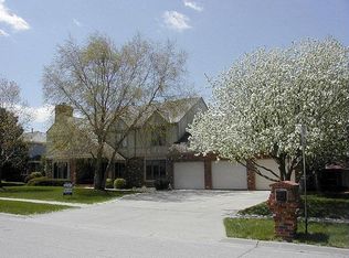 6011 S 72nd St, Lincoln, NE 68516