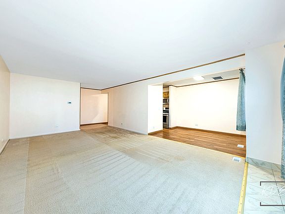 3rd image of 2932 Roberts Dr APT 4