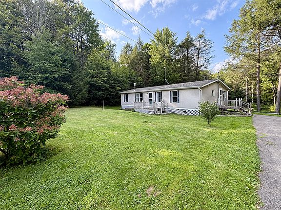 2nd image of 115 Parkview Dr