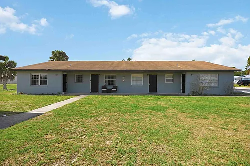 1118 Melody Ln Photo 1