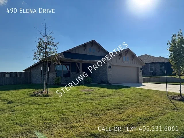 490 Elena Dr — Photo 2