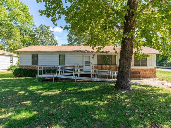 4523 S 27th St, Fort Smith, AR 72901