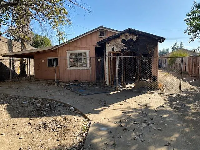 3408 26th Ave photo 1