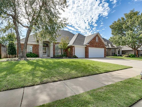2nd image of 3020 SW 130th St