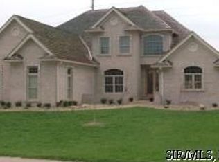 12 Warrick Park Ln, Edwardsville, IL 62025