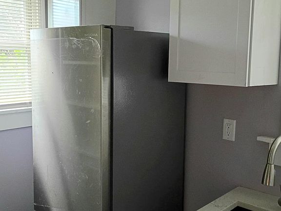 4th image of 20001 Yacama Ave