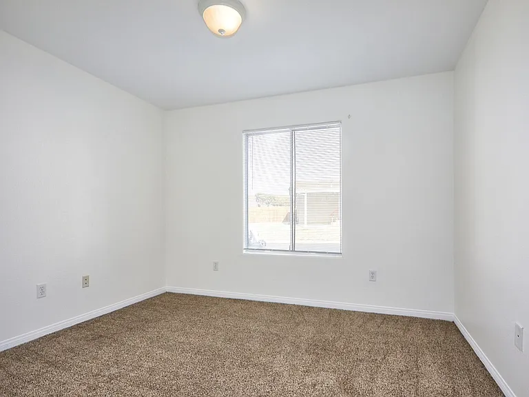 25029 Avenida Laredo — Photo 16