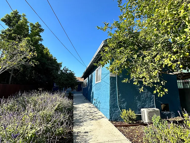 1149 Marietta St — Photo 12