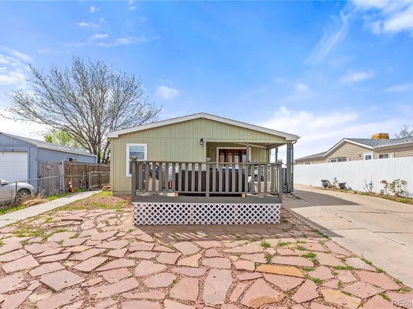 107 Willow Drive, Lochbuie, CO 80603