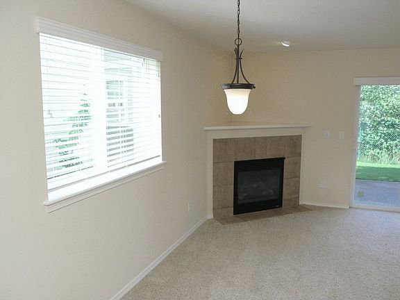 3rd image of 16008 123rd Avenue Ct E
