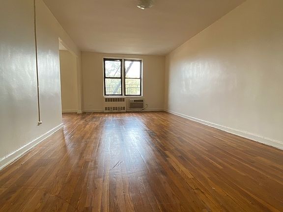 2nd image of 1770 E 12th St #5