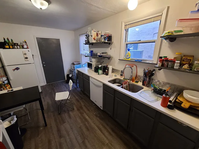 311 Lawn St — Photo 12