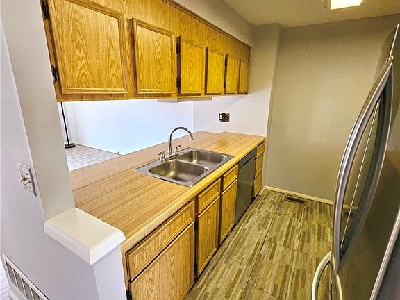 4th image of 9650 E Idlewood Dr