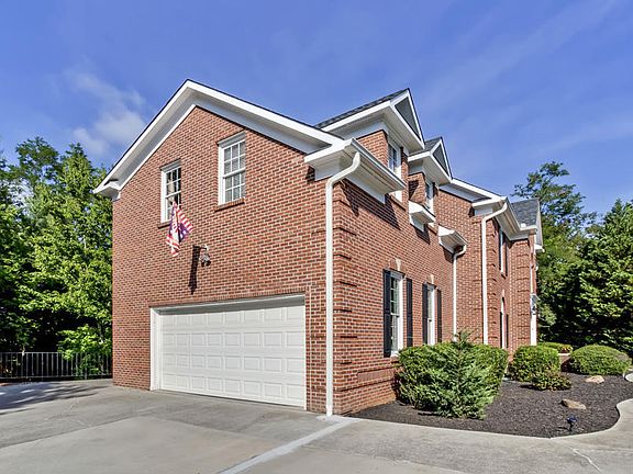 2nd image of 10142 Longford Dr